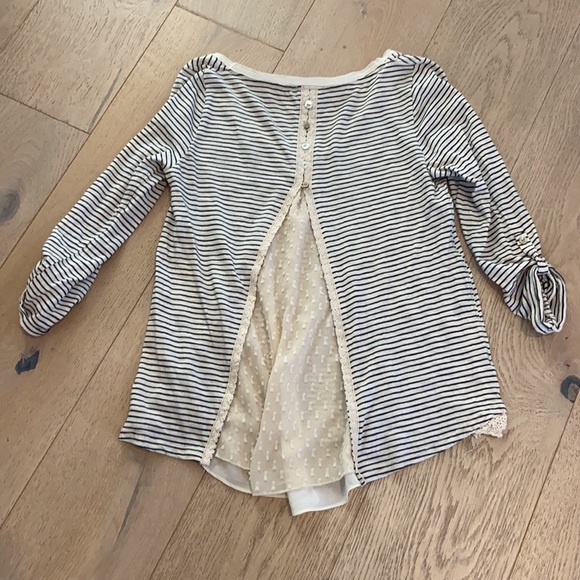Anthropologie Meadow Rue top. Medium - Picture 2 of 2